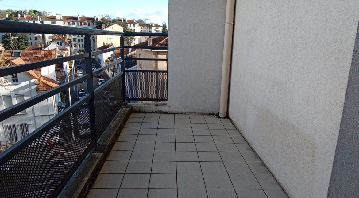 05bad660-1eb5-43a3-b740-f9990d5ad5f8-b94b5966-e020-4695-b6d4-41ebc92669fe