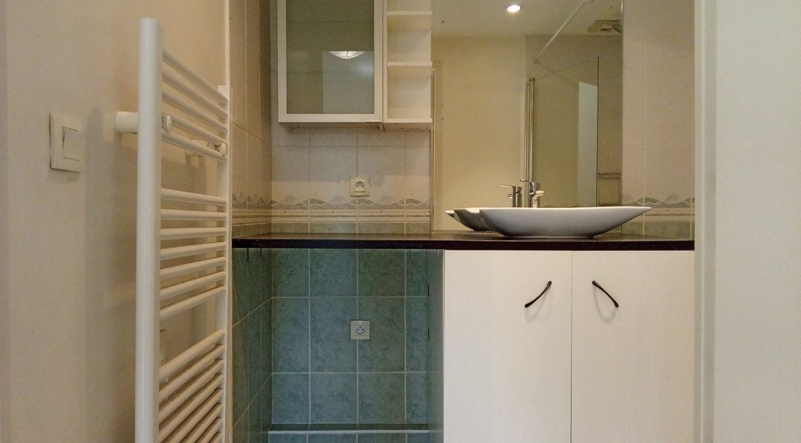 9663c338-faf5-4246-860e-c26e5d139f79-d560f595-7661-4640-b60f-cc2cf4798cac